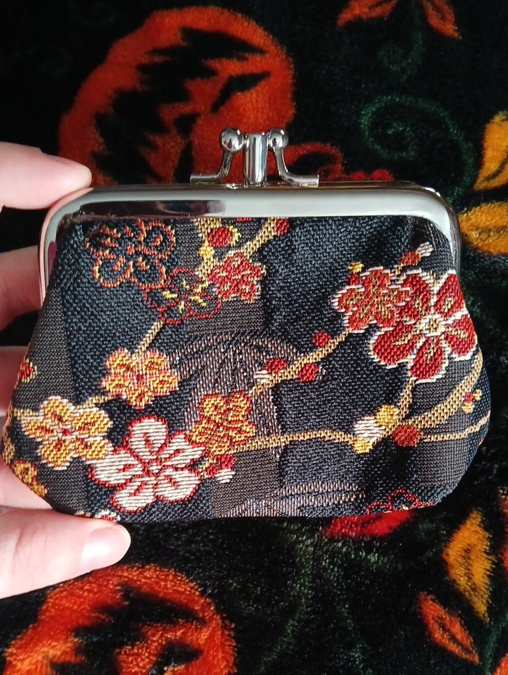 Sakura Woven Clasp Coin Pouch